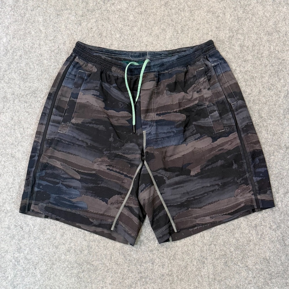 Lululemon Athletica Glitch Camo Multi 9" Pace Breaker Shorts Men's Size XL